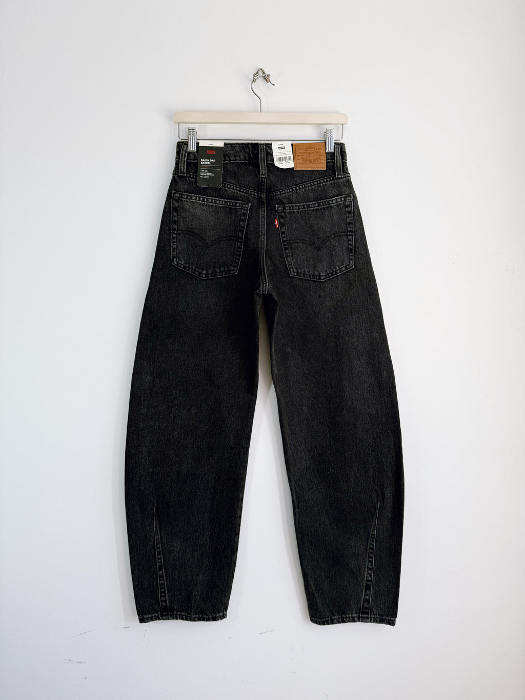Levi’s Baggy Dad Barrel