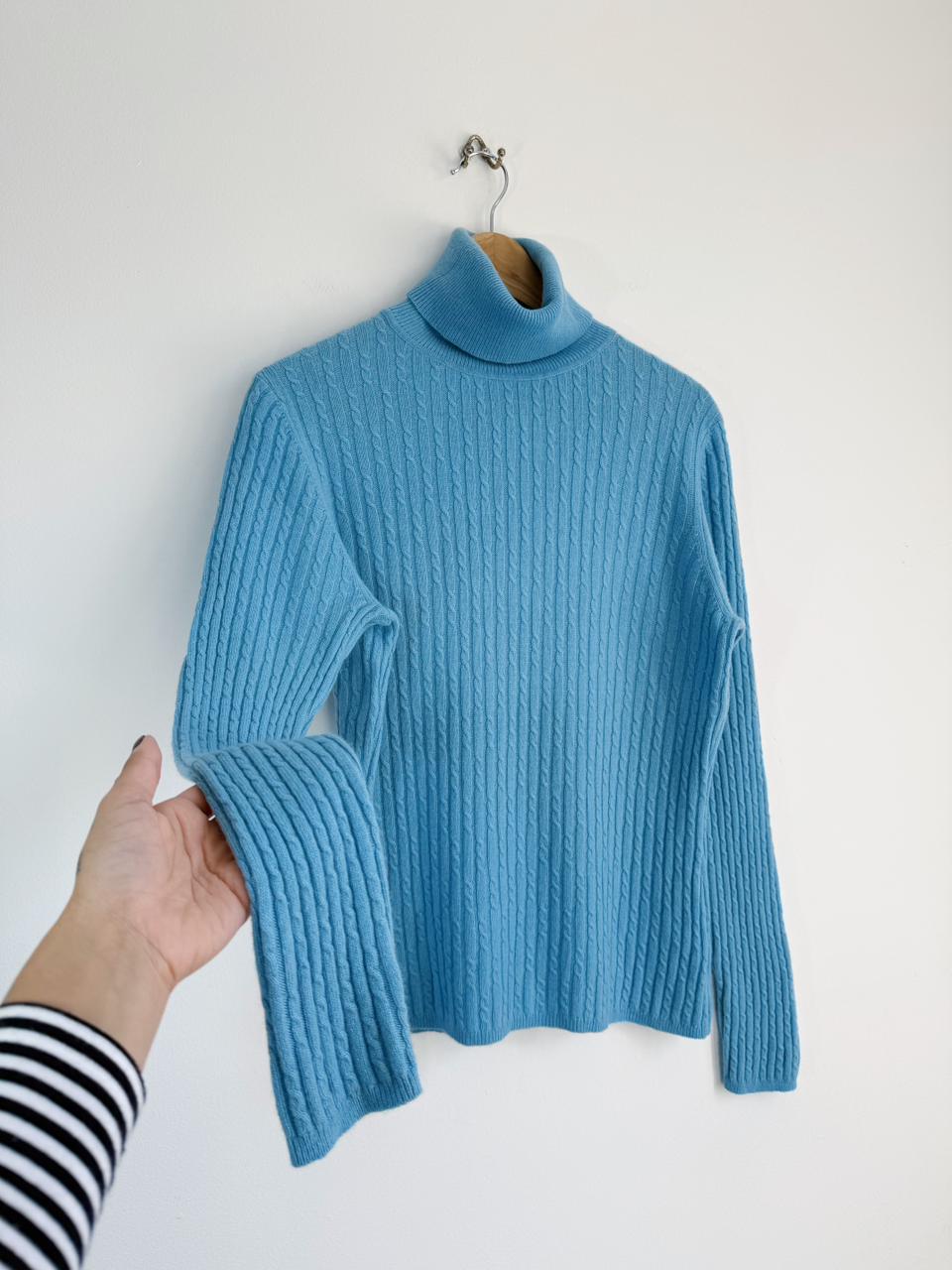 Folio Turtleneck