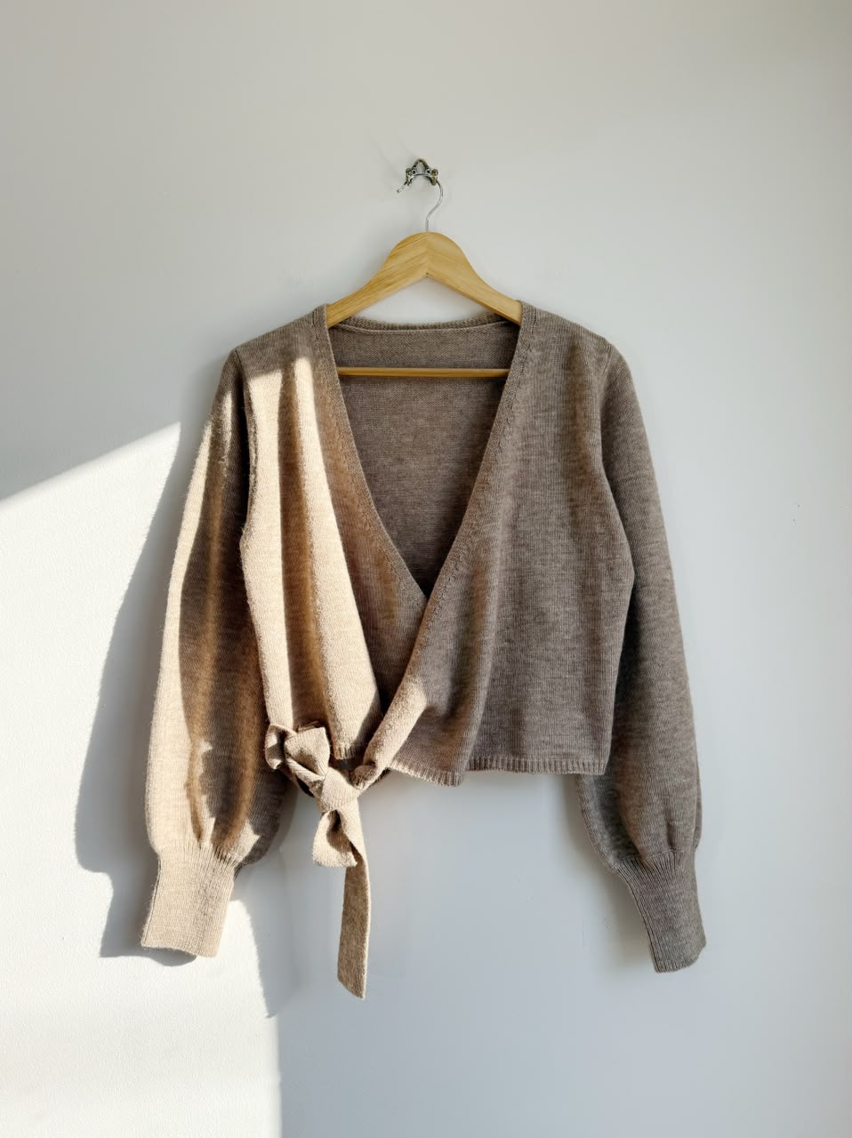 Sweater cruzado