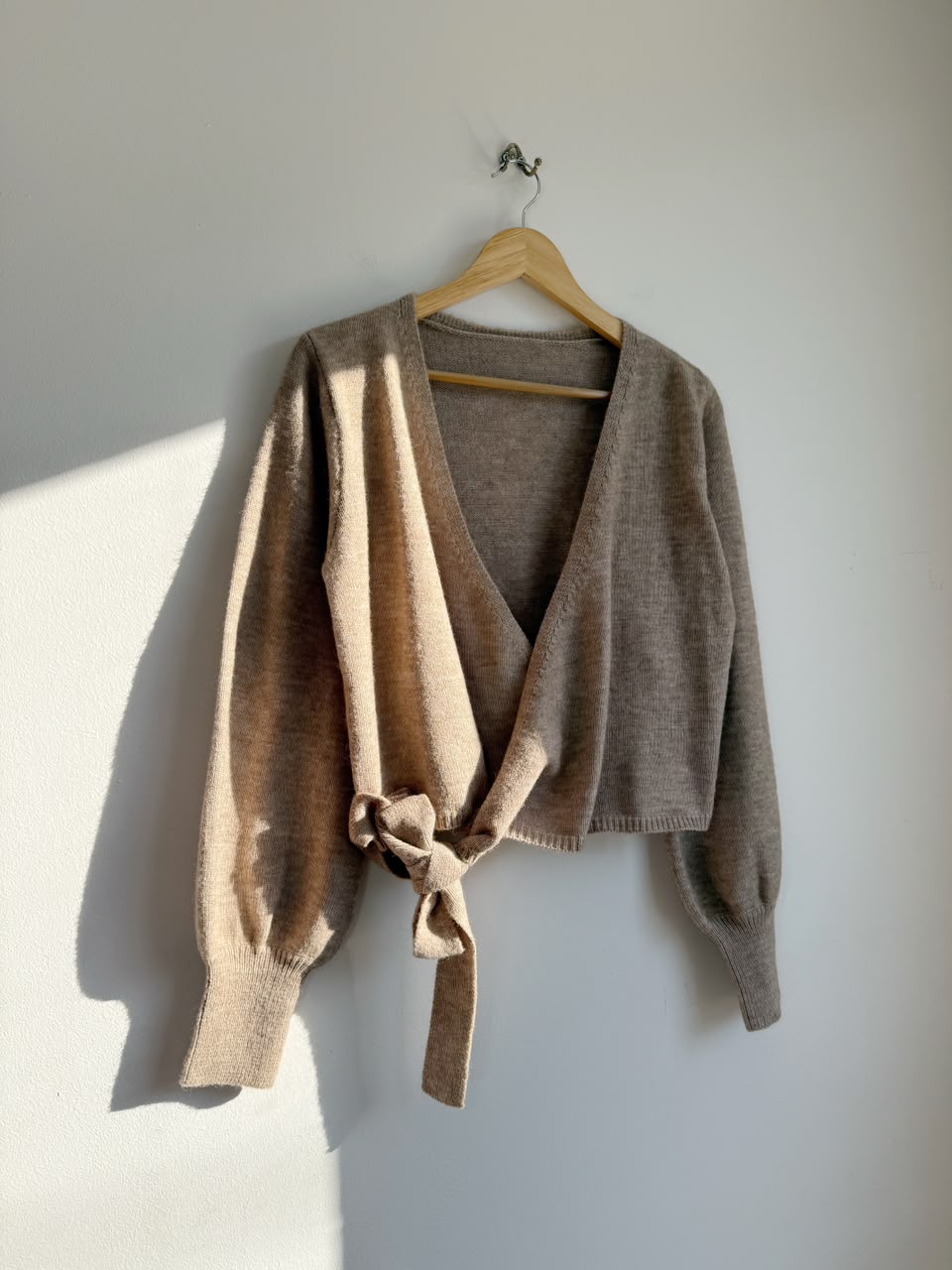 Sweater cruzado