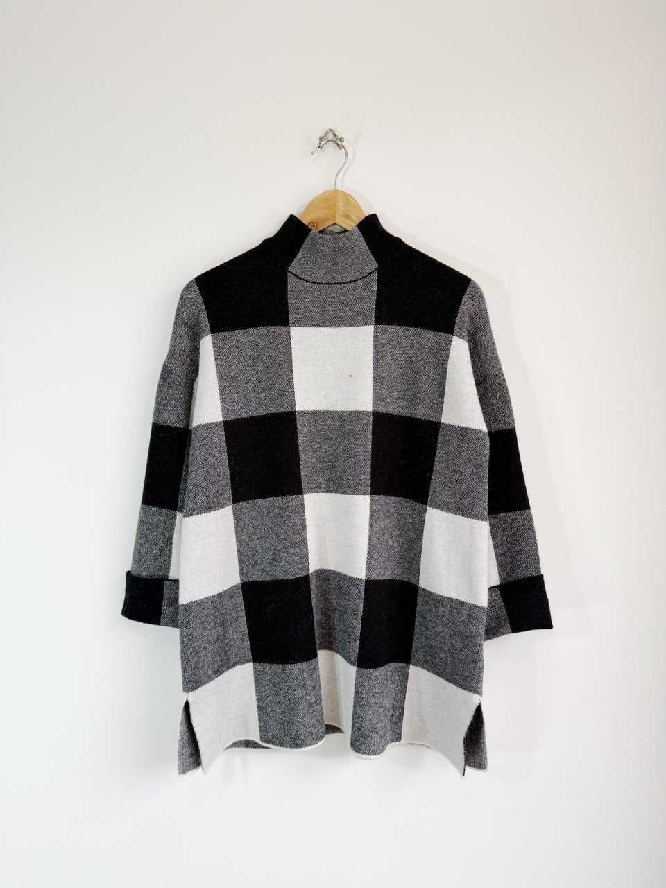 Sweater Max Studio