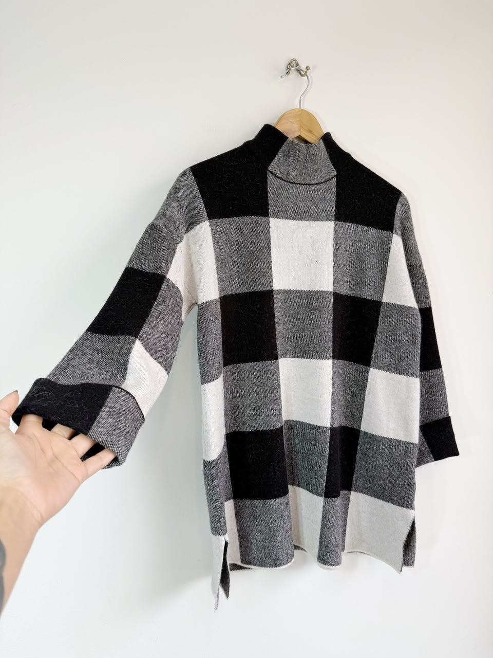 Sweater Max Studio