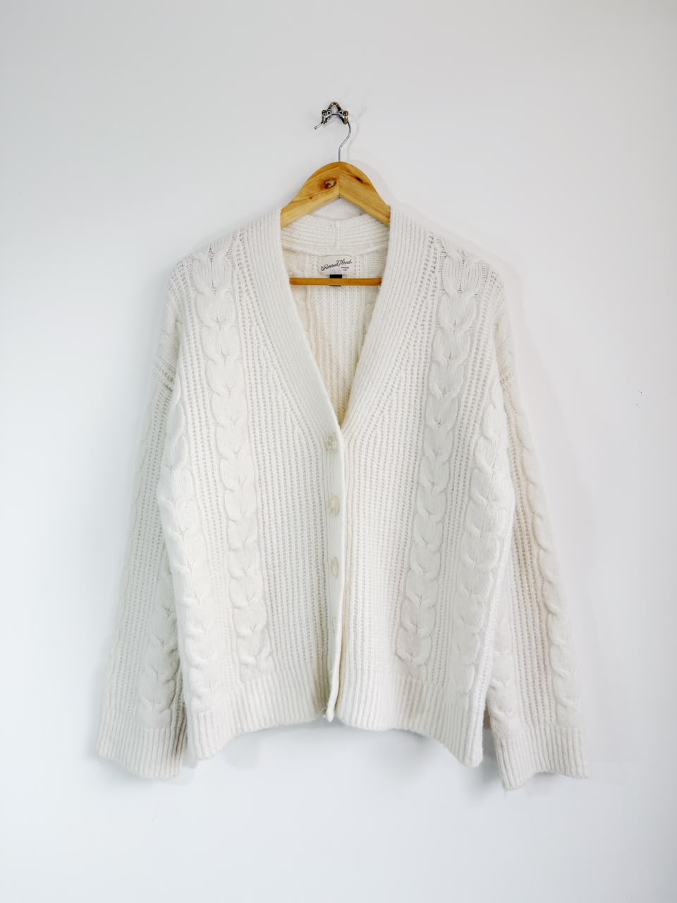 Cardigan Universal Thread