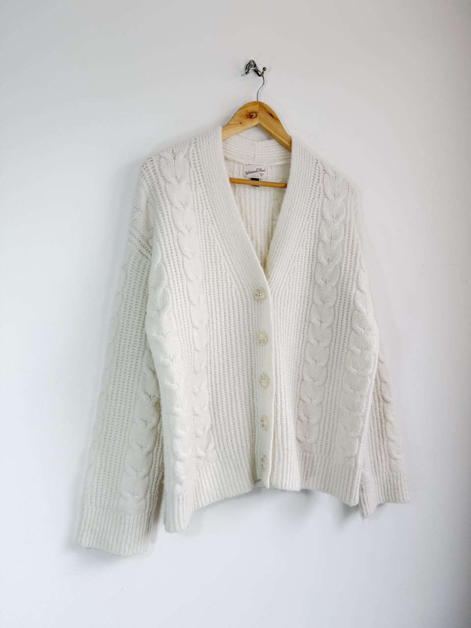 Cardigan Universal Thread