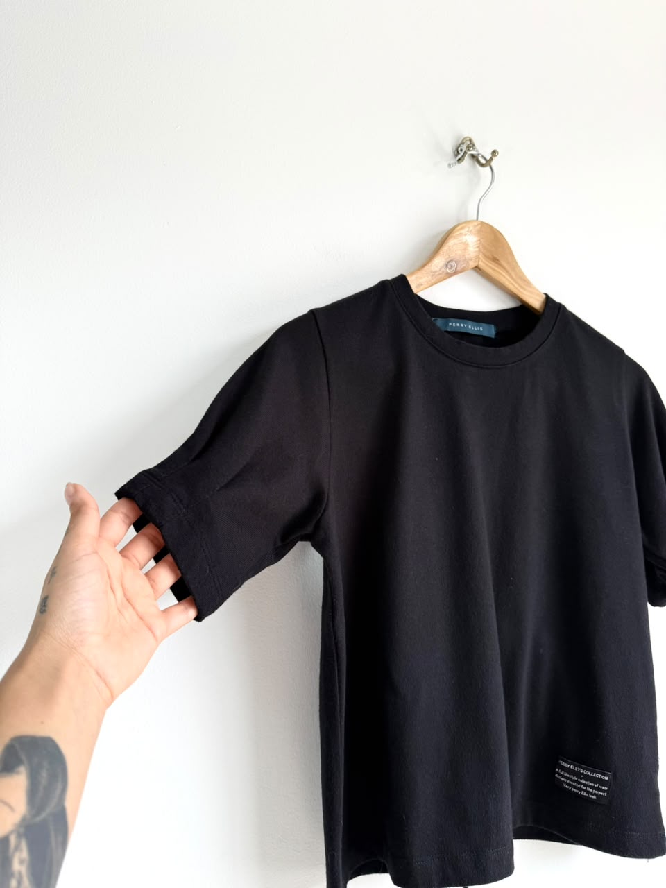 Perry Ellis T-shirt
